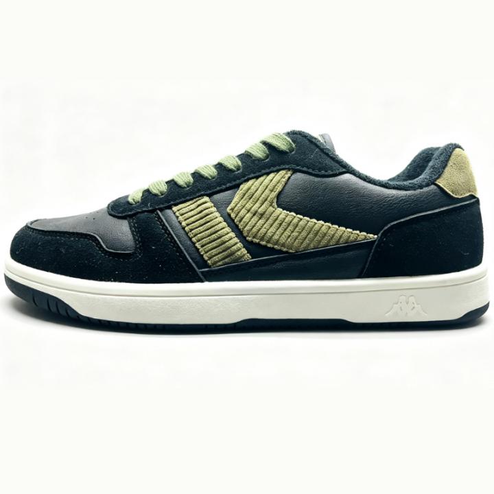 Sneaker shoes