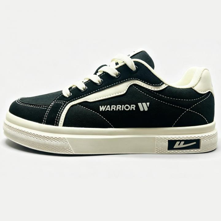 Sneaker shoes